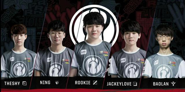 通過向巴恩 通過向巴恩