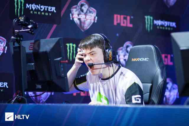 變更往往伴 變更往往伴